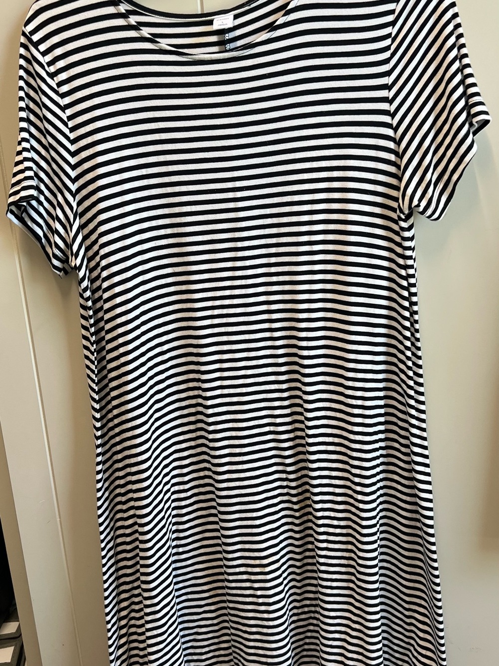 Old Navy Black and White Striped Tunic Tee